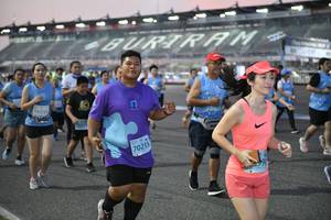 BIB: 50841
                            <button type="button" onclick="openModal(10463569)" class="btn btn-primary btn-sm float-right btn-popup" data-toggle="modal" data-target=".modal-high-quality">
                        <i class="fas fa-shopping-cart"></i> Add to Cart
                    </button>
                                            <button type="button" onclick="isThisMe(10463569, true)" class="btn btn-success btn-sm float-right btn-popup btn-isme hidden" data-toggle="tooltip" data-placement="bottom" title="นี่คือรูปของคุณใช่ไหม คลิกที่นี่เพื่อเอาเข้าอัลบั้ม">
                        <i class="fas fa-plus"></i> Add to album
                    </button>
                    <button type="button" onclick="isThisMe(10463569, false)" class="btn btn-warning btn-sm float-right btn-popup btn-isnotme hidden">
                        <i class="fas fa-ban"></i> Remove from album
                    </button>